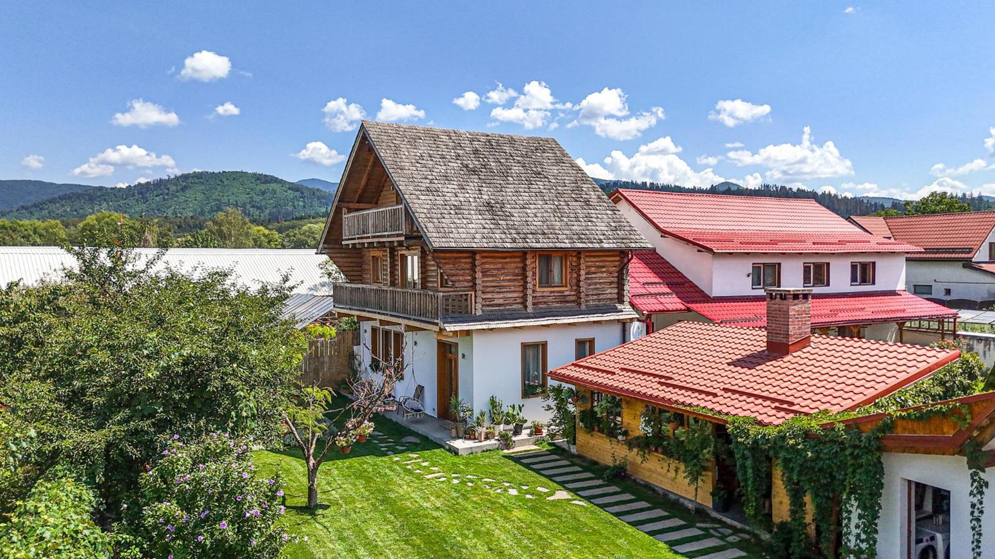 Отель Runca-N Rai Кристьян Экстерьер фото