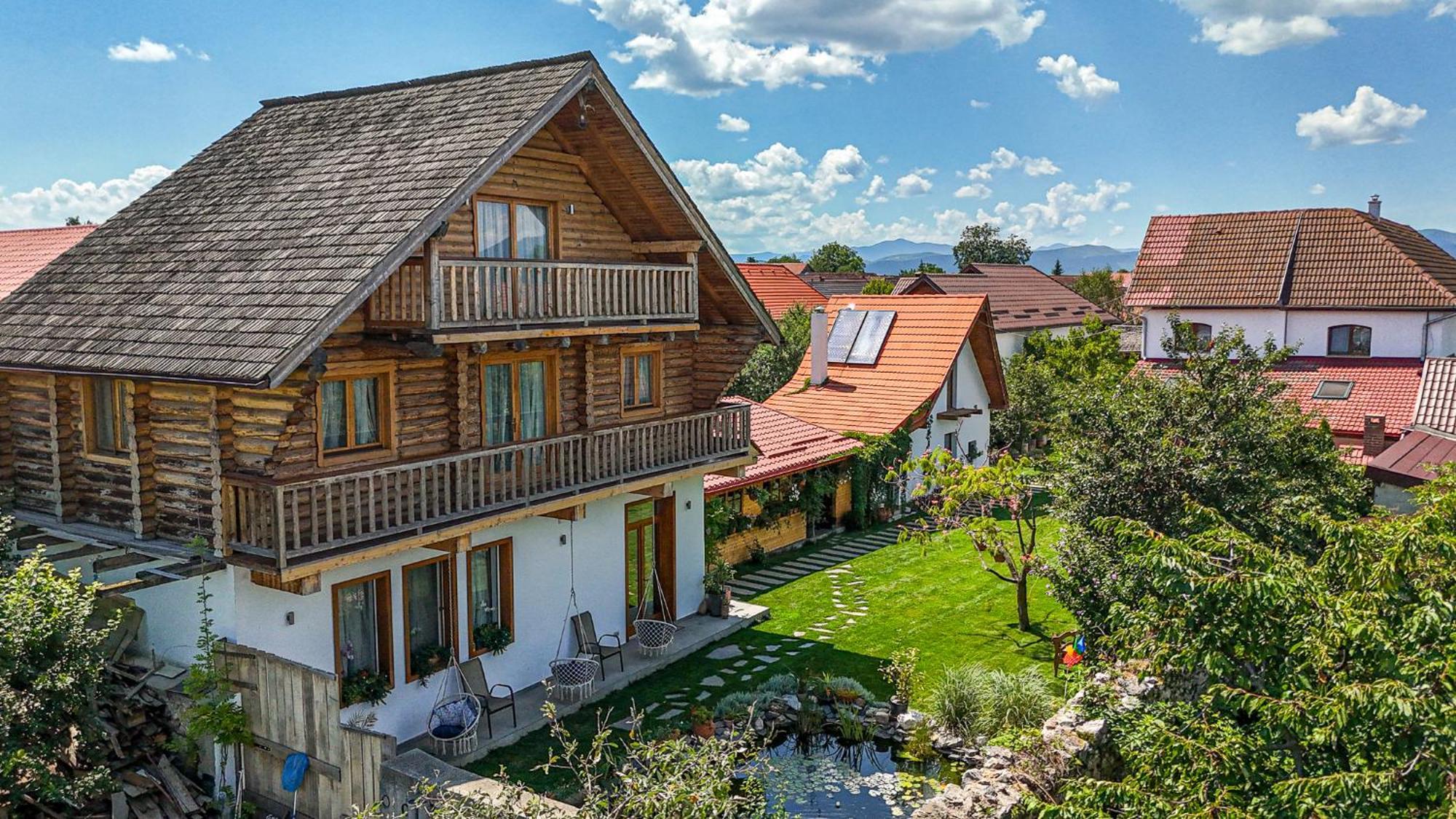 Отель Runca-N Rai Кристьян Экстерьер фото
